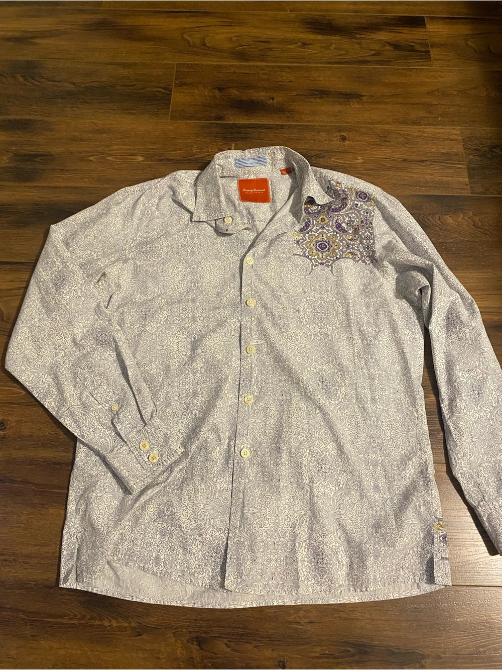 Tommy Bahama silk and cotton blend dress shirt size medium patterned